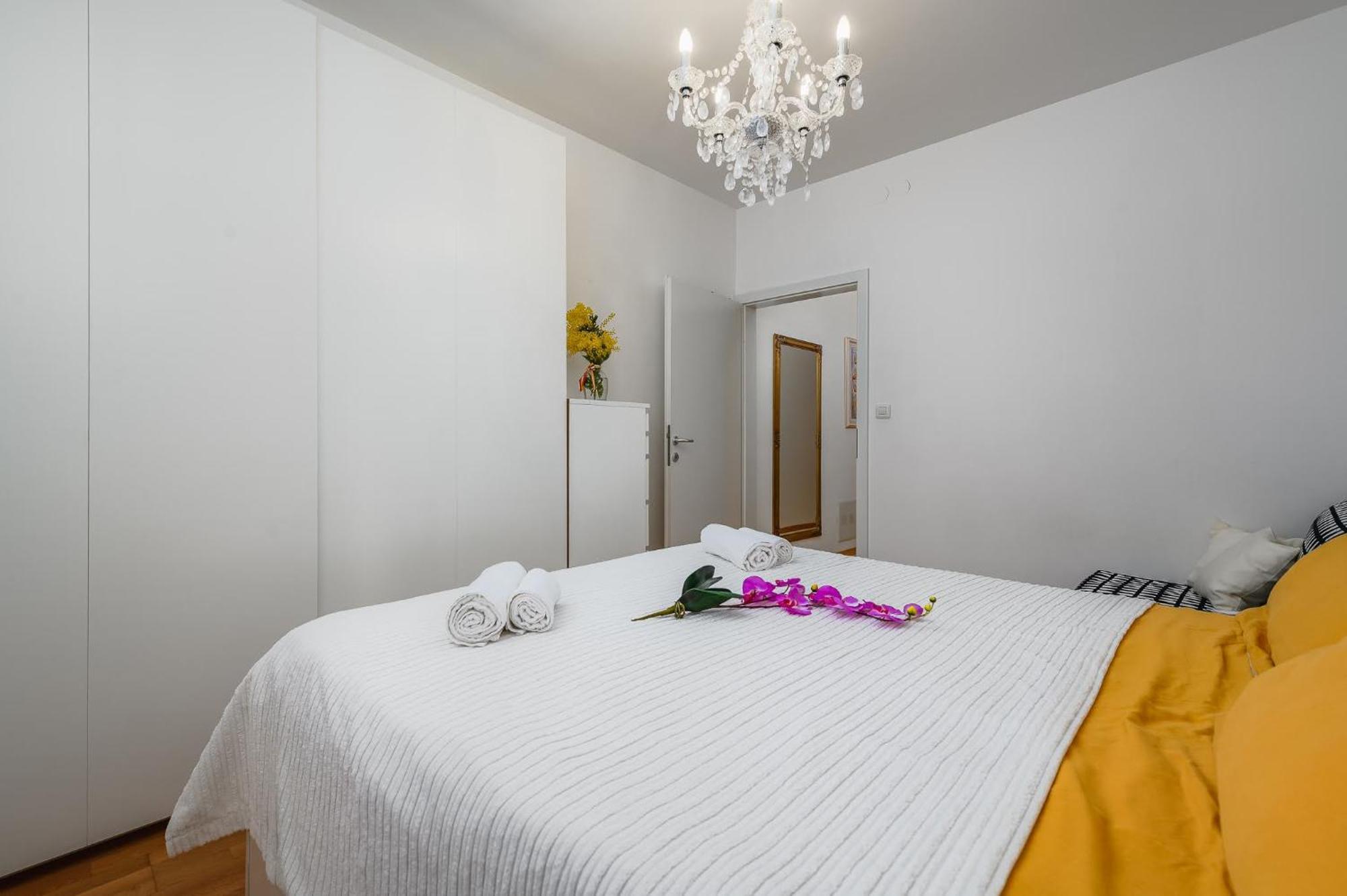 Aureo Apartment Pula Center Kültér fotó