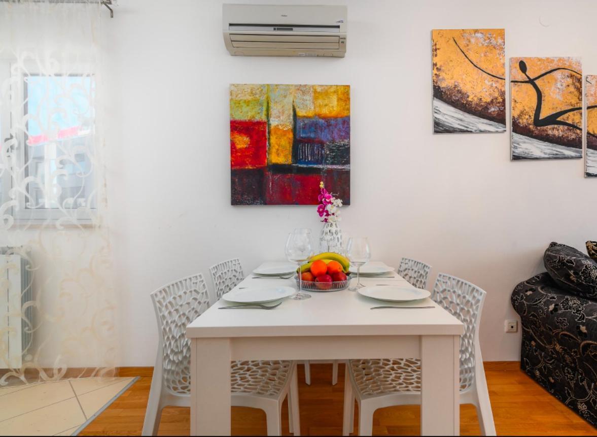 Aureo Apartment Pula Center Kültér fotó
