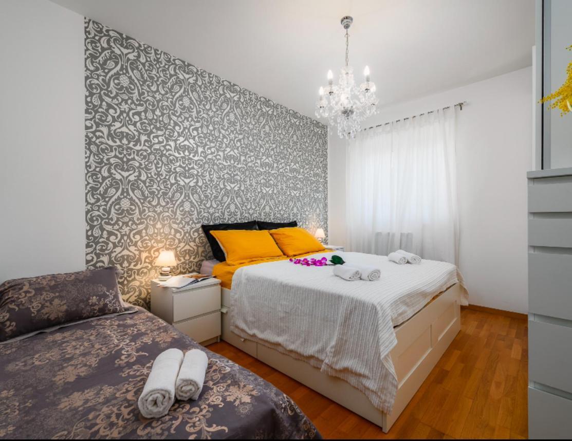 Aureo Apartment Pula Center Kültér fotó