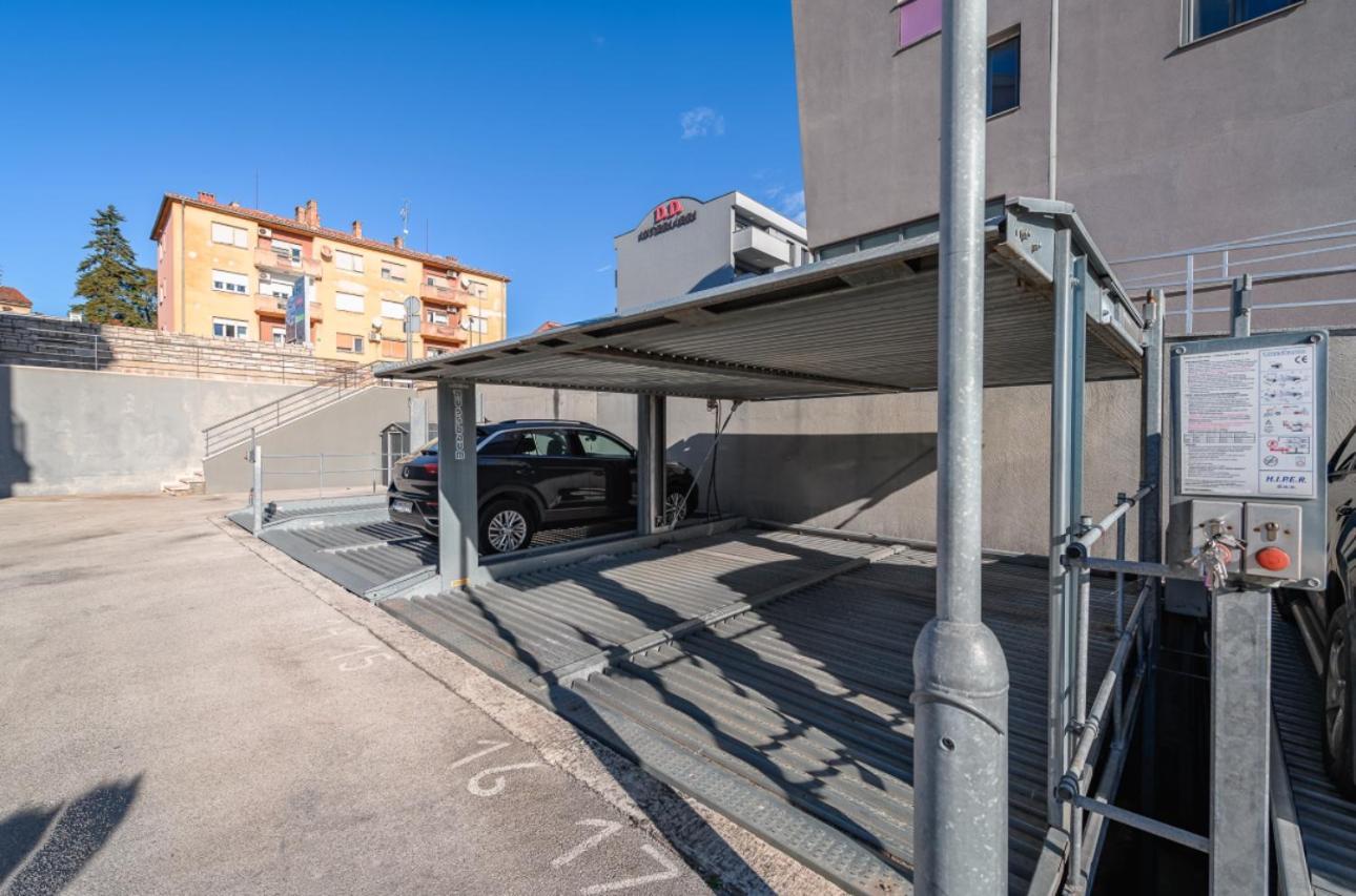 Aureo Apartment Pula Center Kültér fotó